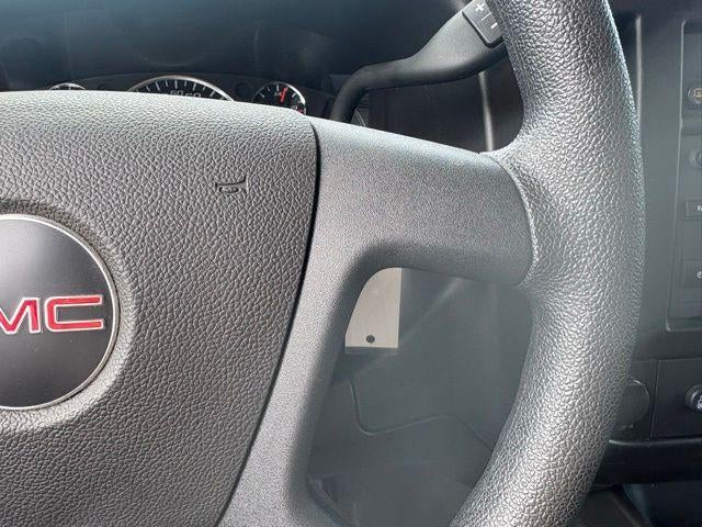 2024 GMC Savana Cargo 2500 Base