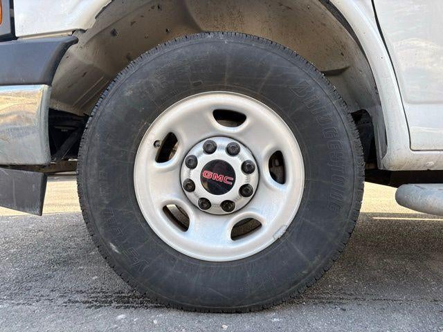 2024 GMC Savana Cargo 2500 Base