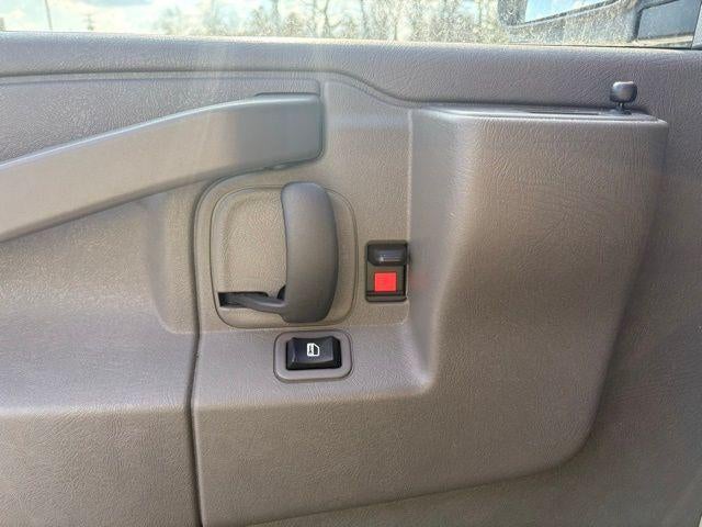 2024 GMC Savana Cargo 2500 Base