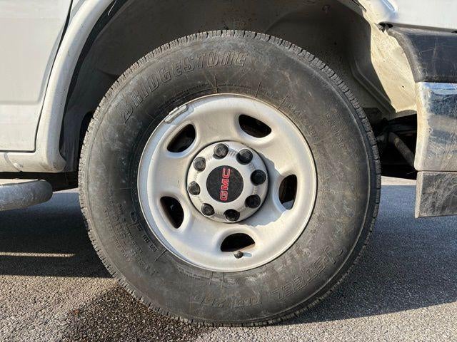 2024 GMC Savana Cargo 2500 Base