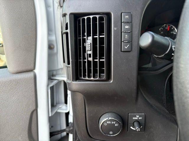 2024 GMC Savana Cargo 2500 Base