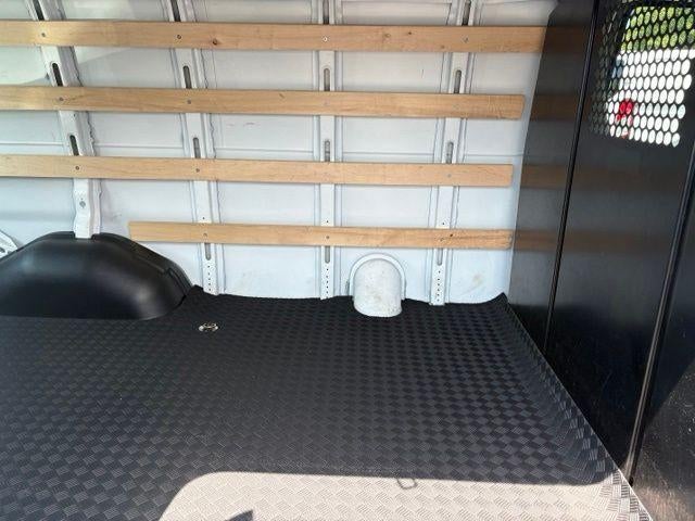 2025 GMC Savana Cargo Base