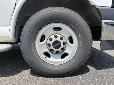 2025 GMC Savana Cargo Base