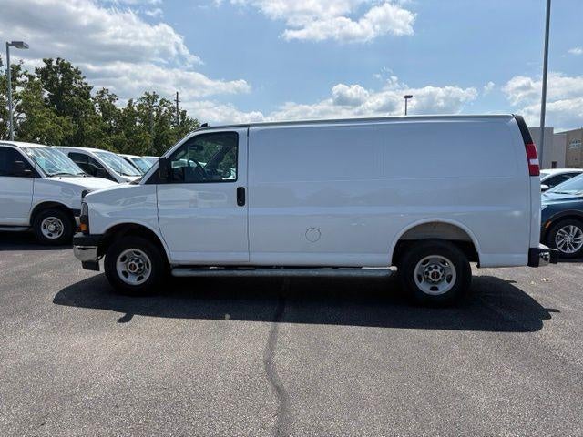 2025 GMC Savana Cargo Base