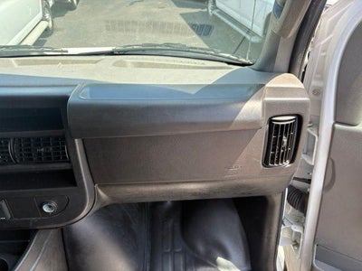 2025 GMC Savana Cargo Base