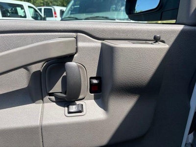 2025 GMC Savana Cargo Base