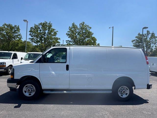 2024 GMC Savana Cargo 2500 Base