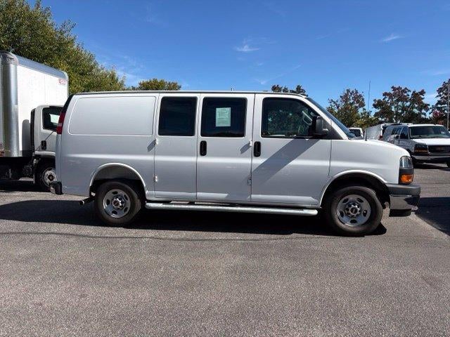 2025 GMC Savana Cargo Base