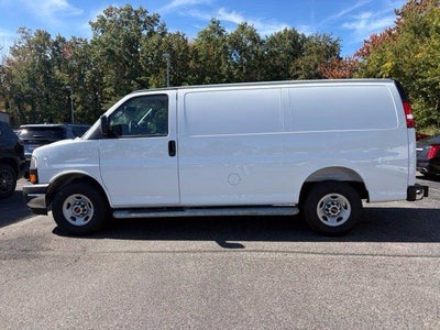 2025 GMC Savana Cargo Base