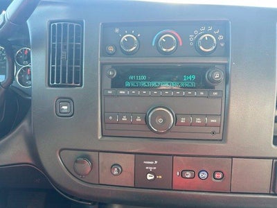 2025 GMC Savana Cargo Base