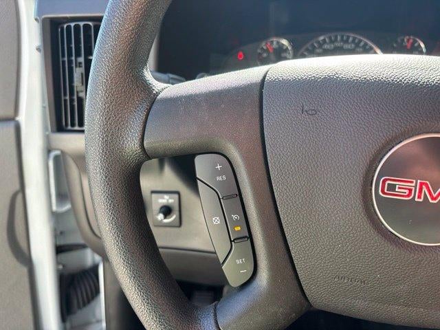 2025 GMC Savana Cargo Base