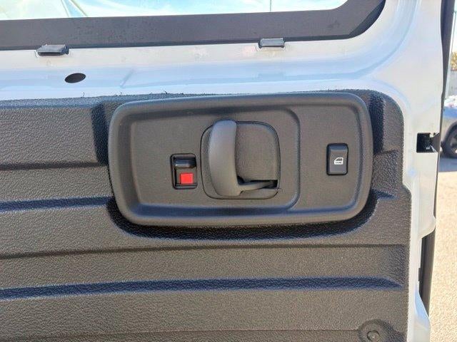 2025 GMC Savana Cargo Base