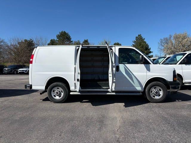 2024 GMC Savana Cargo 2500 Base