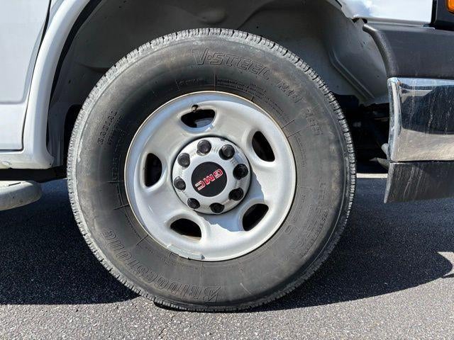 2024 GMC Savana Cargo 2500 Base