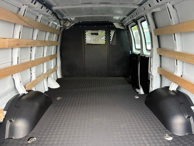 2024 GMC Savana Cargo 2500 Base