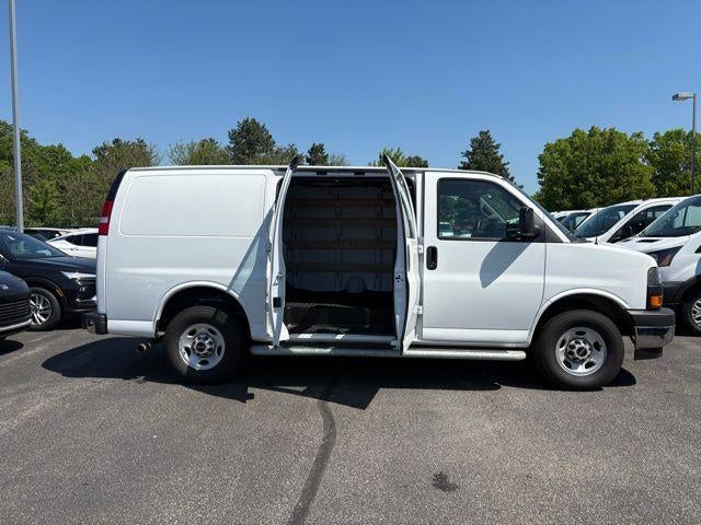 2024 GMC Savana Cargo 2500 Base