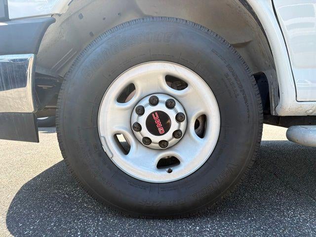 2024 GMC Savana Cargo 2500 Base