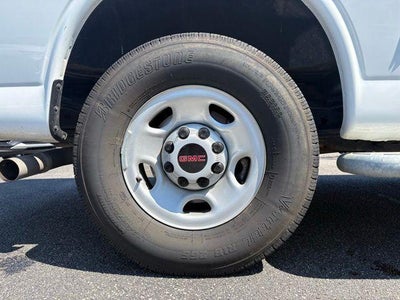 2024 GMC Savana Cargo 2500 Base