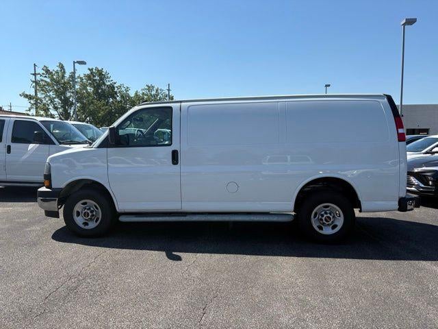 2024 GMC Savana Cargo 2500 Base