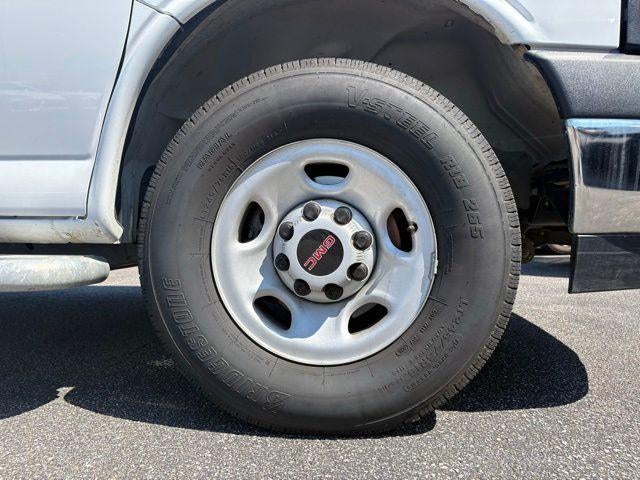 2024 GMC Savana Cargo 2500 Base