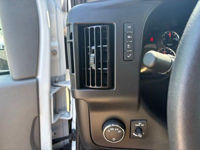 2024 GMC Savana Cargo 2500 Base