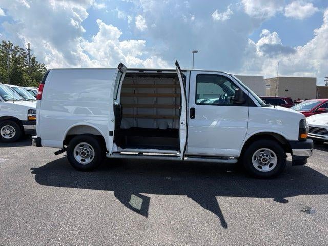 2025 GMC Savana Cargo Base