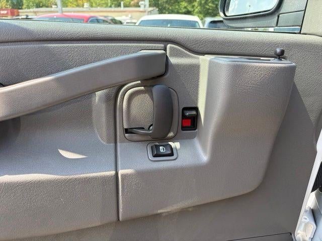 2025 GMC Savana Cargo Base