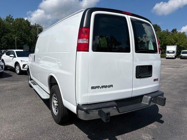 2025 GMC Savana Cargo Base