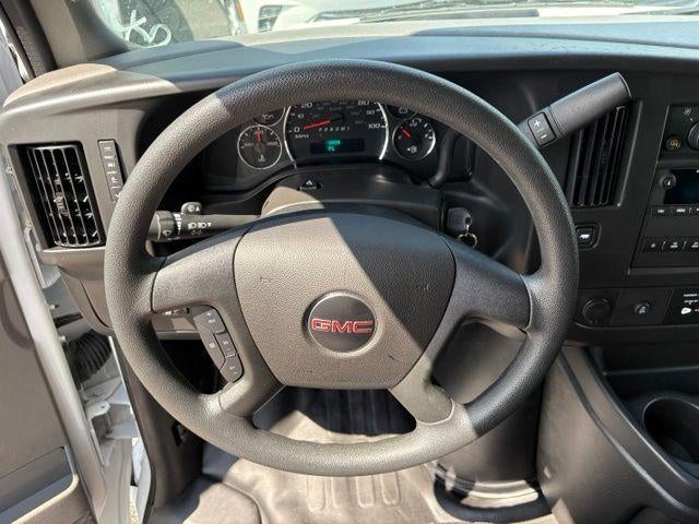 2025 GMC Savana Cargo Base