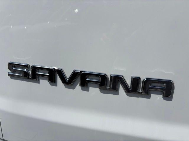 2025 GMC Savana Cargo Base