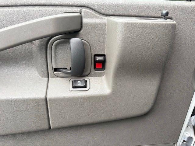 2024 GMC Savana Cargo 2500 Base