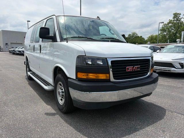 2024 GMC Savana Cargo 2500 Base