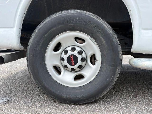 2024 GMC Savana Cargo 2500 Base