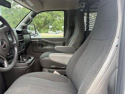 2025 GMC Savana Cargo Base