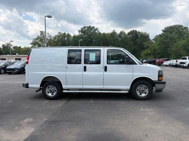 2025 GMC Savana Cargo Base