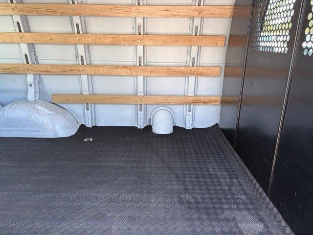 2025 GMC Savana Cargo Base