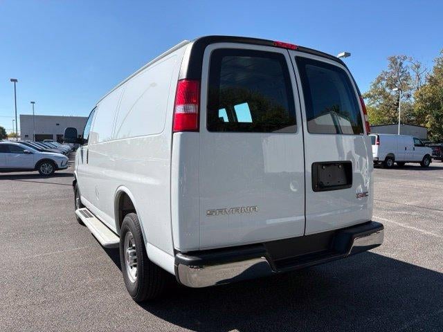 2025 GMC Savana Cargo Base