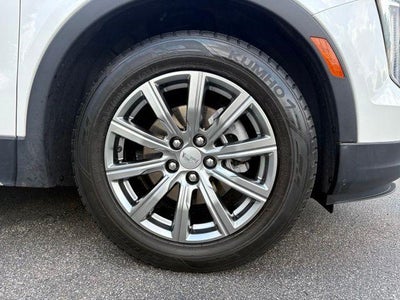 2021 Cadillac XT4 FWD Premium Luxury