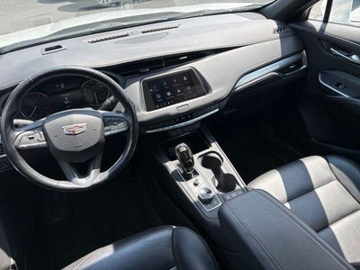 2021 Cadillac XT4 FWD Premium Luxury
