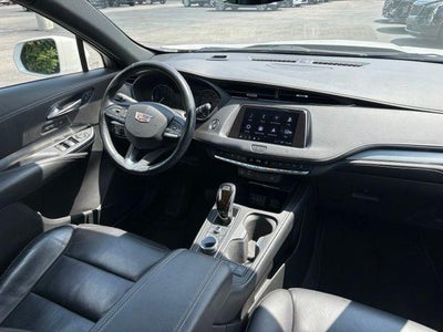 2021 Cadillac XT4 FWD Premium Luxury