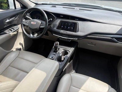 2021 Cadillac XT4 FWD Premium Luxury