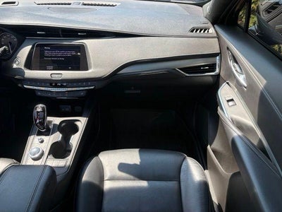 2023 Cadillac XT4 AWD Premium Luxury