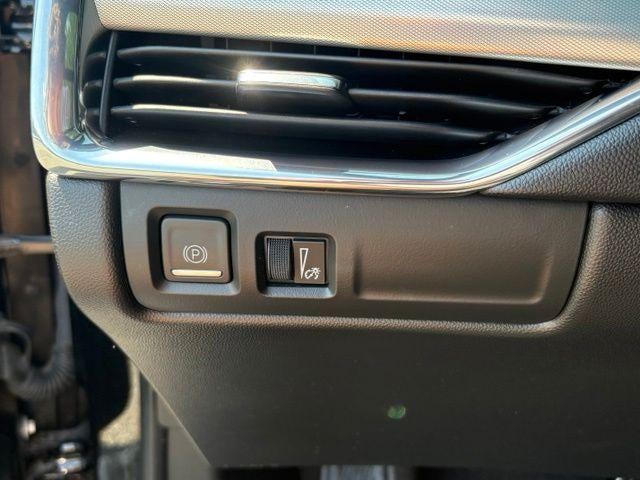 2023 Cadillac XT4 AWD Premium Luxury