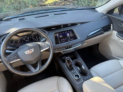 2023 Cadillac XT4 AWD Premium Luxury