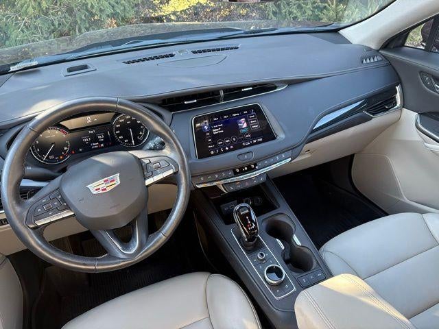 2023 Cadillac XT4 AWD Premium Luxury