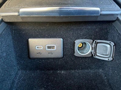 2023 Cadillac XT4 AWD Premium Luxury