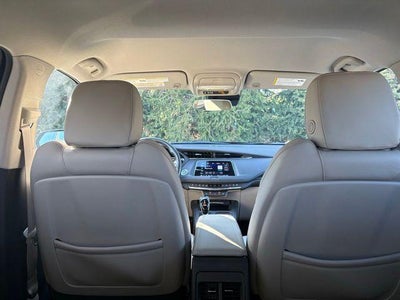 2023 Cadillac XT4 AWD Premium Luxury