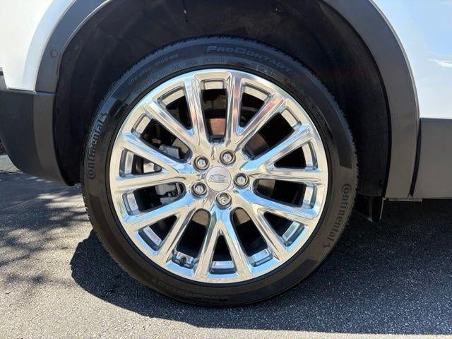 2023 Cadillac XT4 AWD Premium Luxury