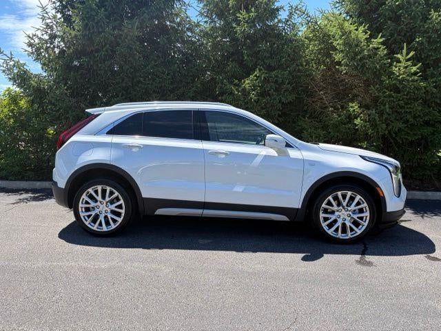2023 Cadillac XT4 AWD Premium Luxury