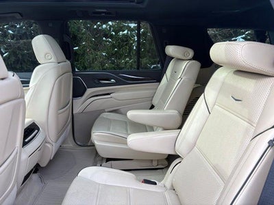 2022 Cadillac Escalade Premium Luxury